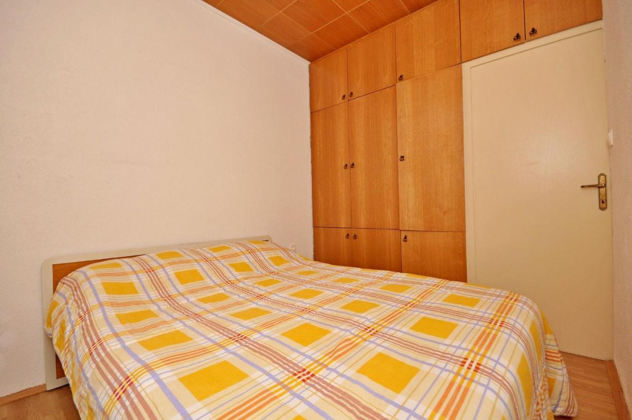 Apartment Jakov Donji Okrug Exterior foto